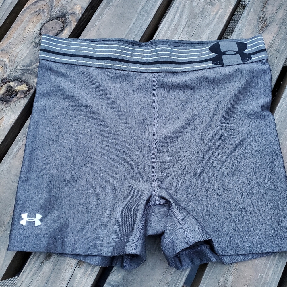 Under Armour Compression Shorts sz Small